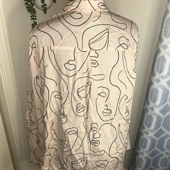 Abstract Patterned Beige Shirt - Picture 4 of 6